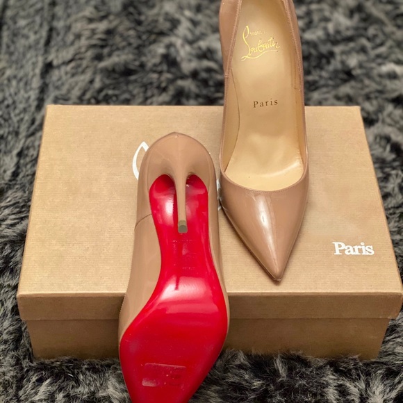👠 Christian Louboutin ‘So Kate’ Pointed Toe Pump - Picture 3 of 11